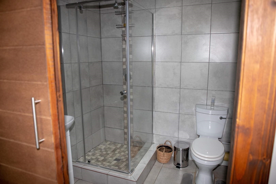 18 Bedroom Property for Sale in Heilbron Free State